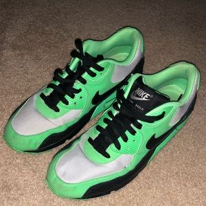 NIKE AIR MAX MEN 10.5